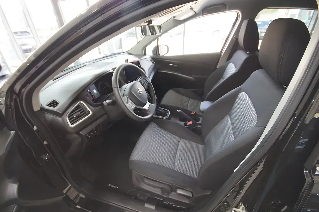Suzuki S-Cross - Thumbnail 7