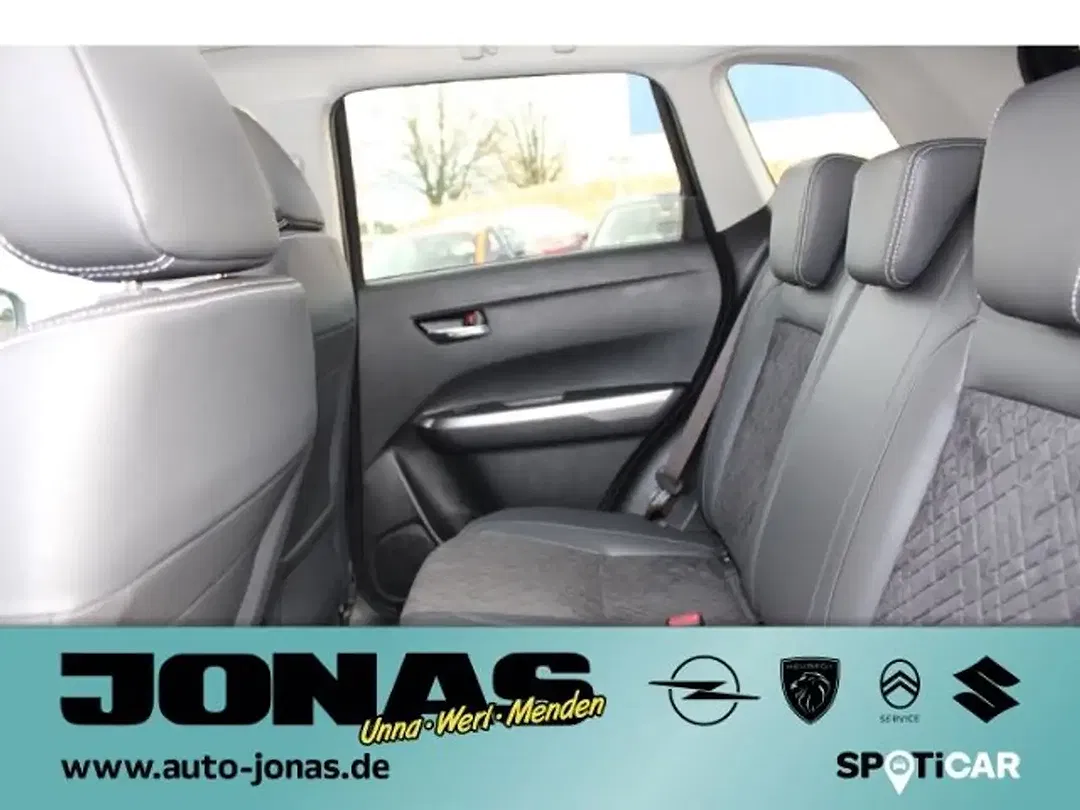Suzuki Vitara - Thumbnail 25