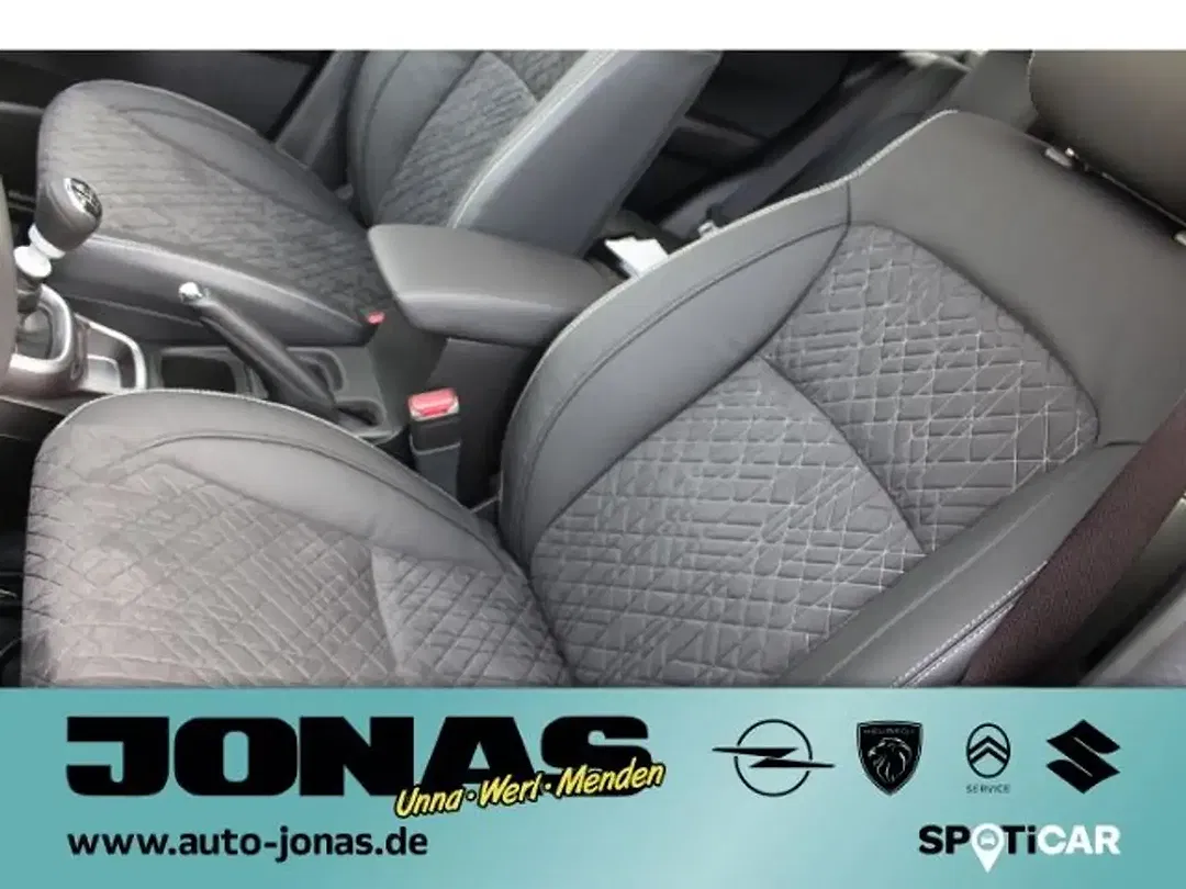 Suzuki Vitara - Thumbnail 35