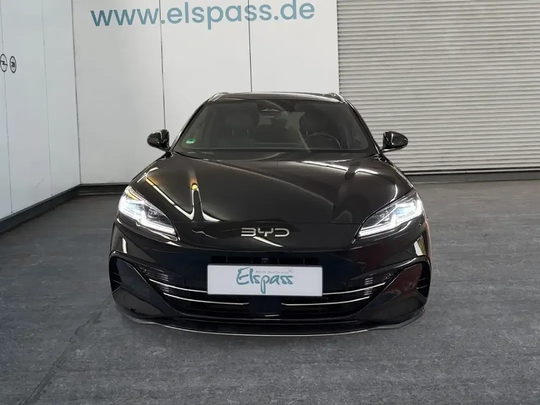 BYD Seal - Thumbnail 2