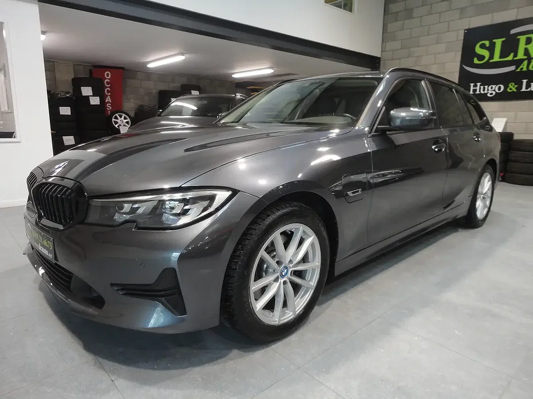 BMW 320 - Afbeelding 1