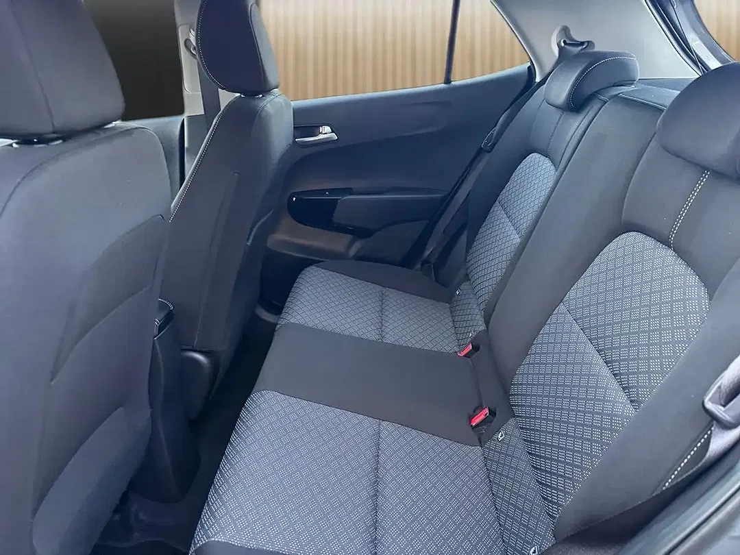 Kia Picanto - Thumbnail 12