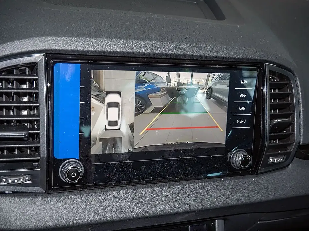 Skoda Karoq - Thumbnail 10