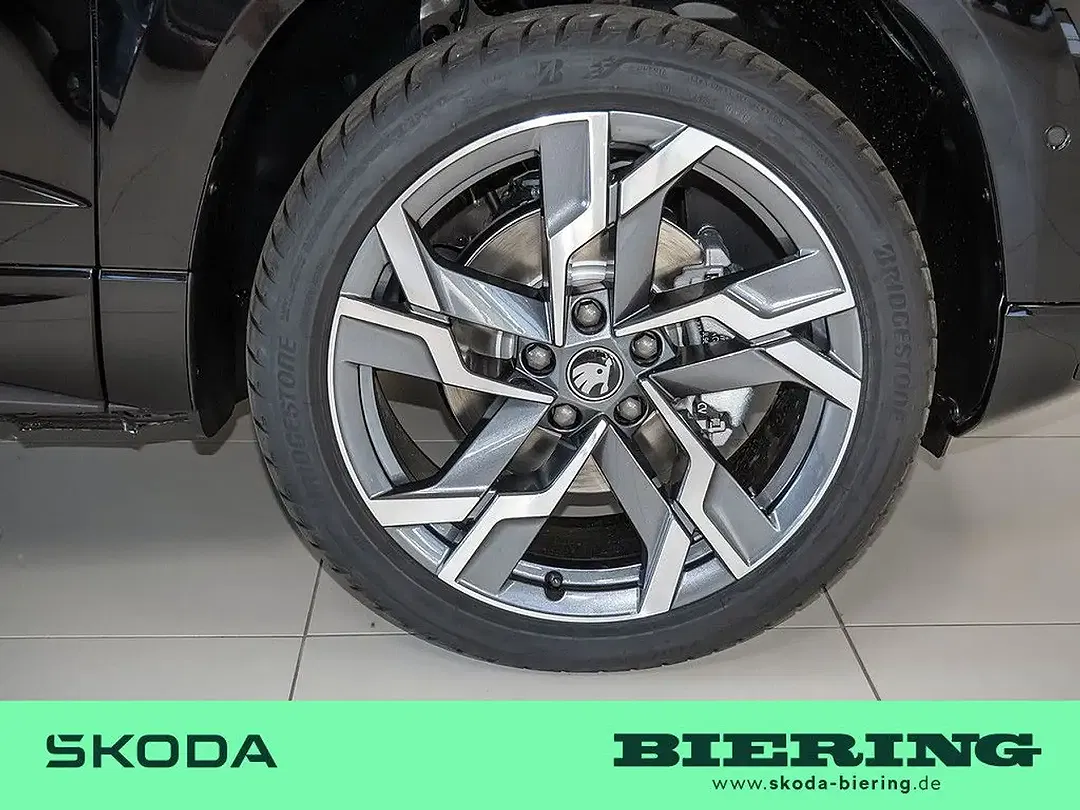 Skoda Karoq - Thumbnail 5