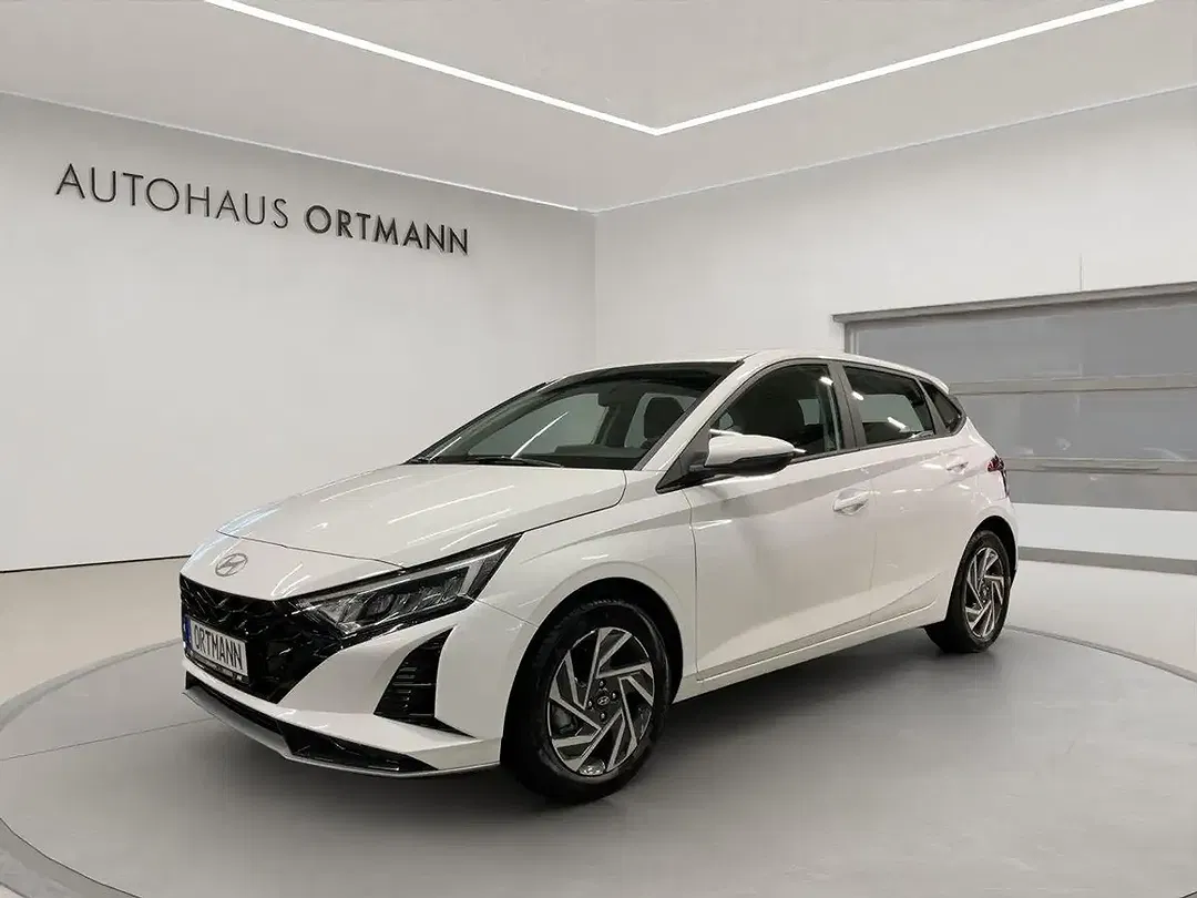 Hyundai i20 - Thumbnail 3
