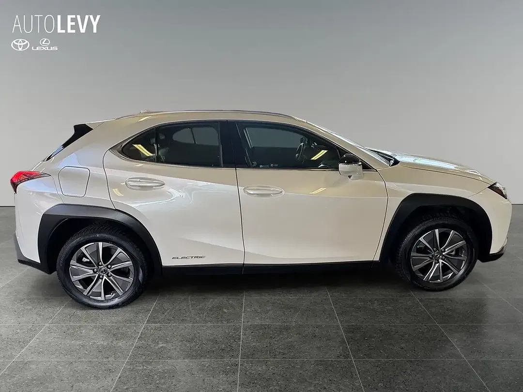 Lexus UX 300e - Thumbnail 7