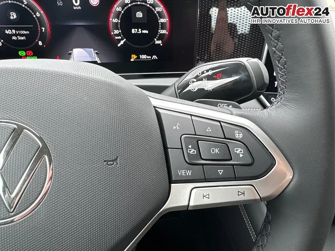 Volkswagen Tiguan - Thumbnail 15