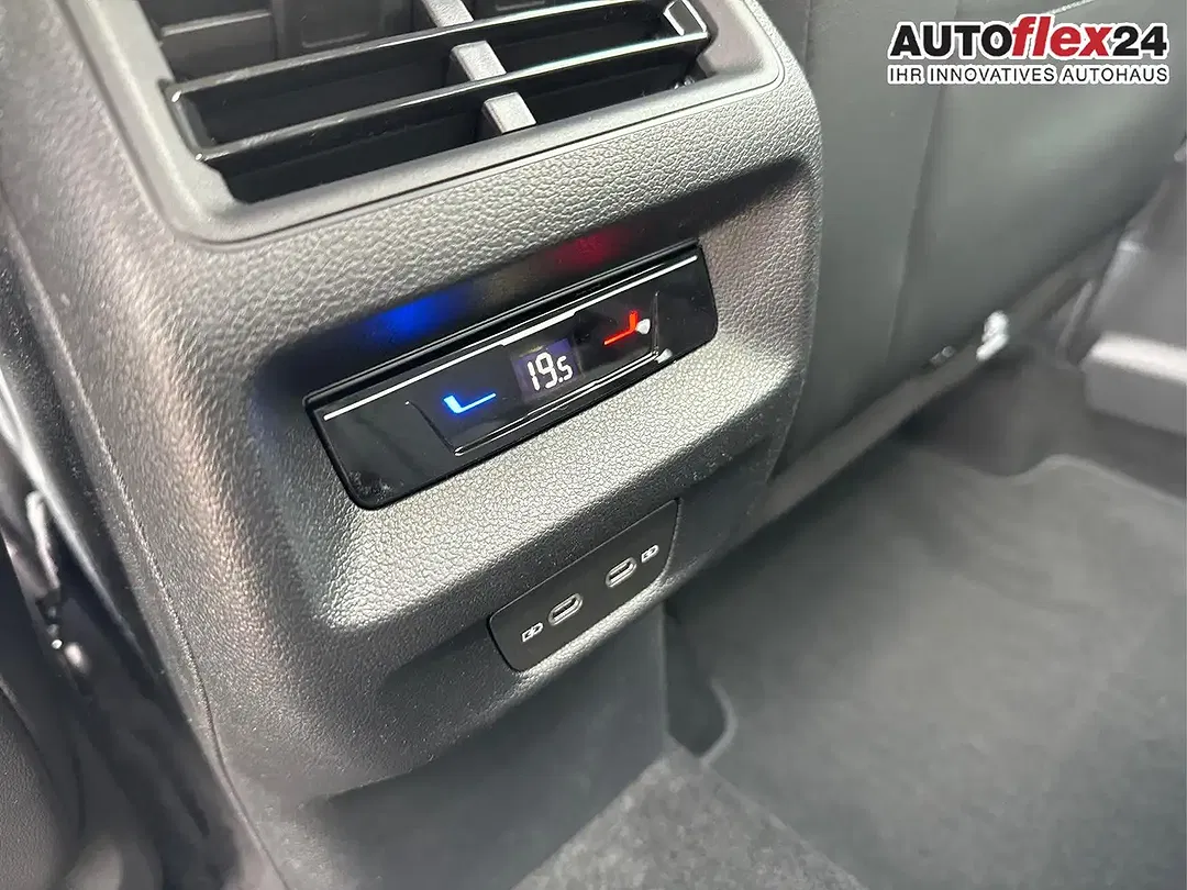 Volkswagen Tiguan - Thumbnail 28