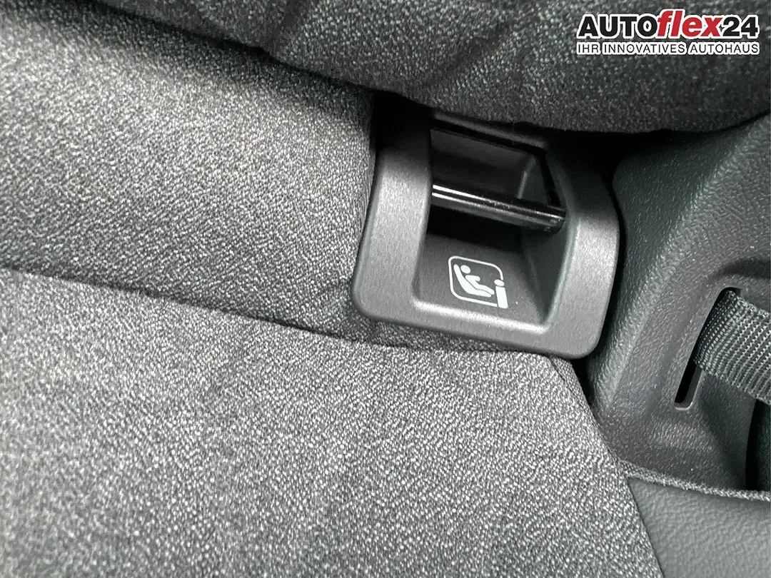 Volkswagen Tiguan - Thumbnail 34