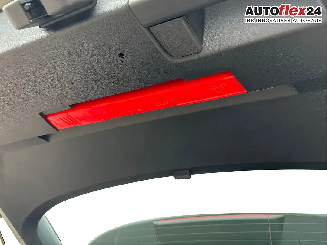 Volkswagen Tiguan - Thumbnail 36
