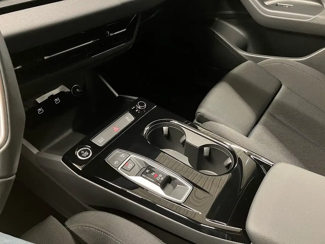 Audi Q6 e-tron - Thumbnail 13