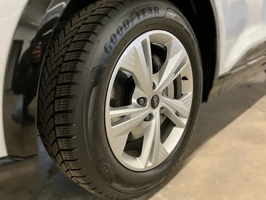 Audi Q6 e-tron - Thumbnail 6
