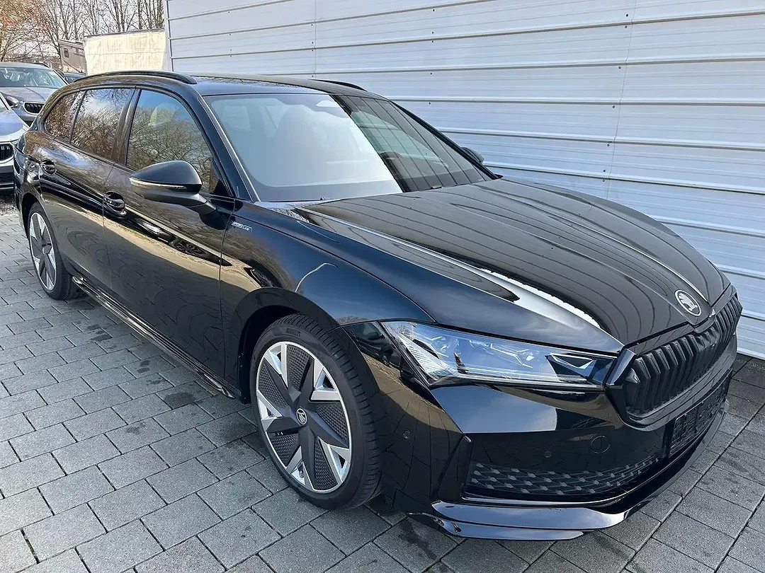 Skoda Superb - Afbeelding 1