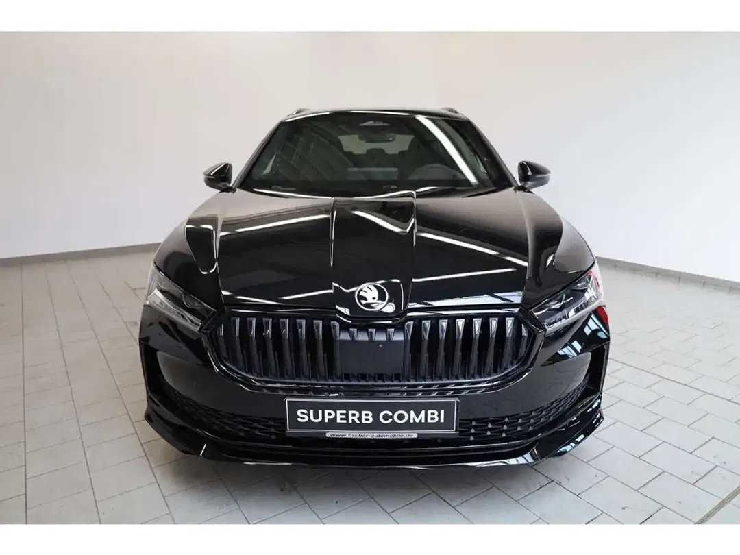 Skoda Superb - Thumbnail 2