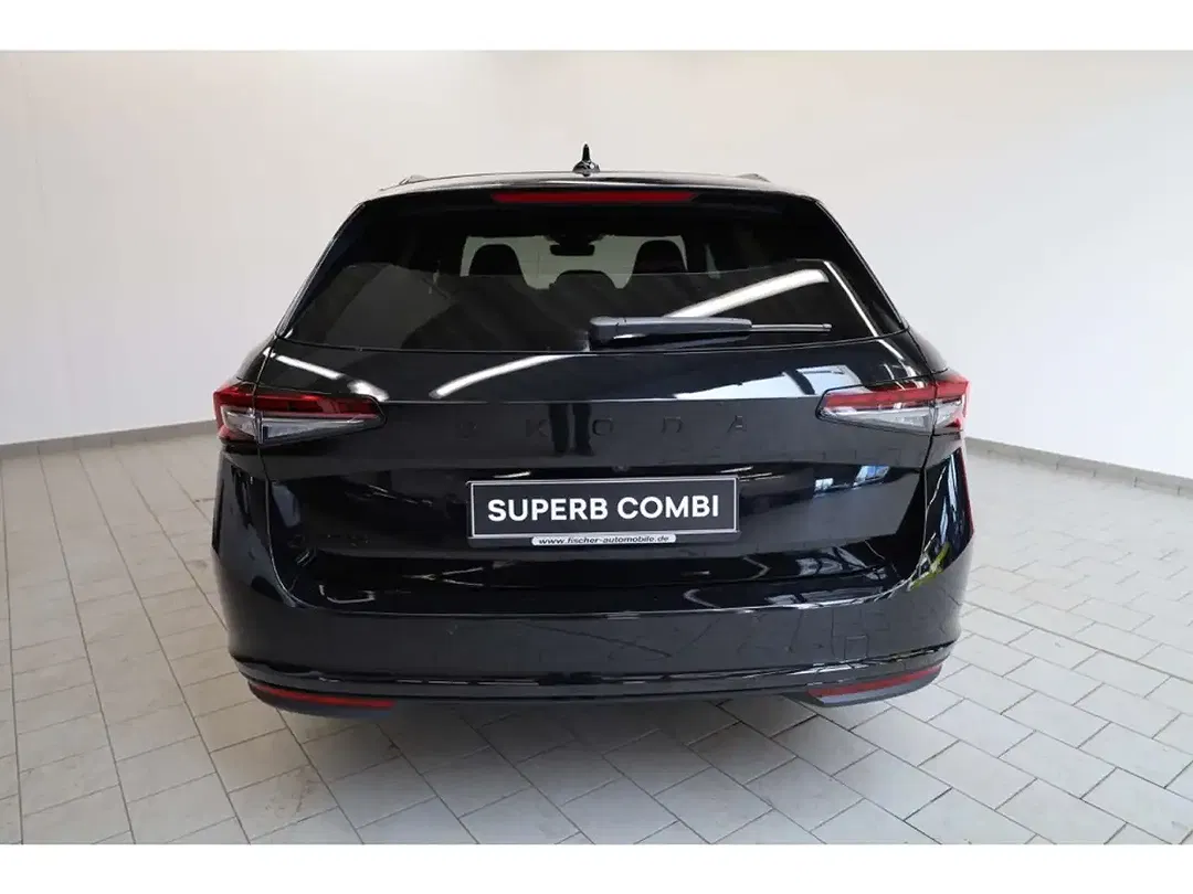 Skoda Superb - Thumbnail 4