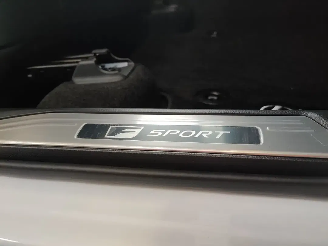 Lexus NX 450h+ - Thumbnail 7