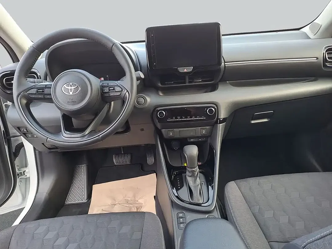 Toyota Yaris - Thumbnail 14