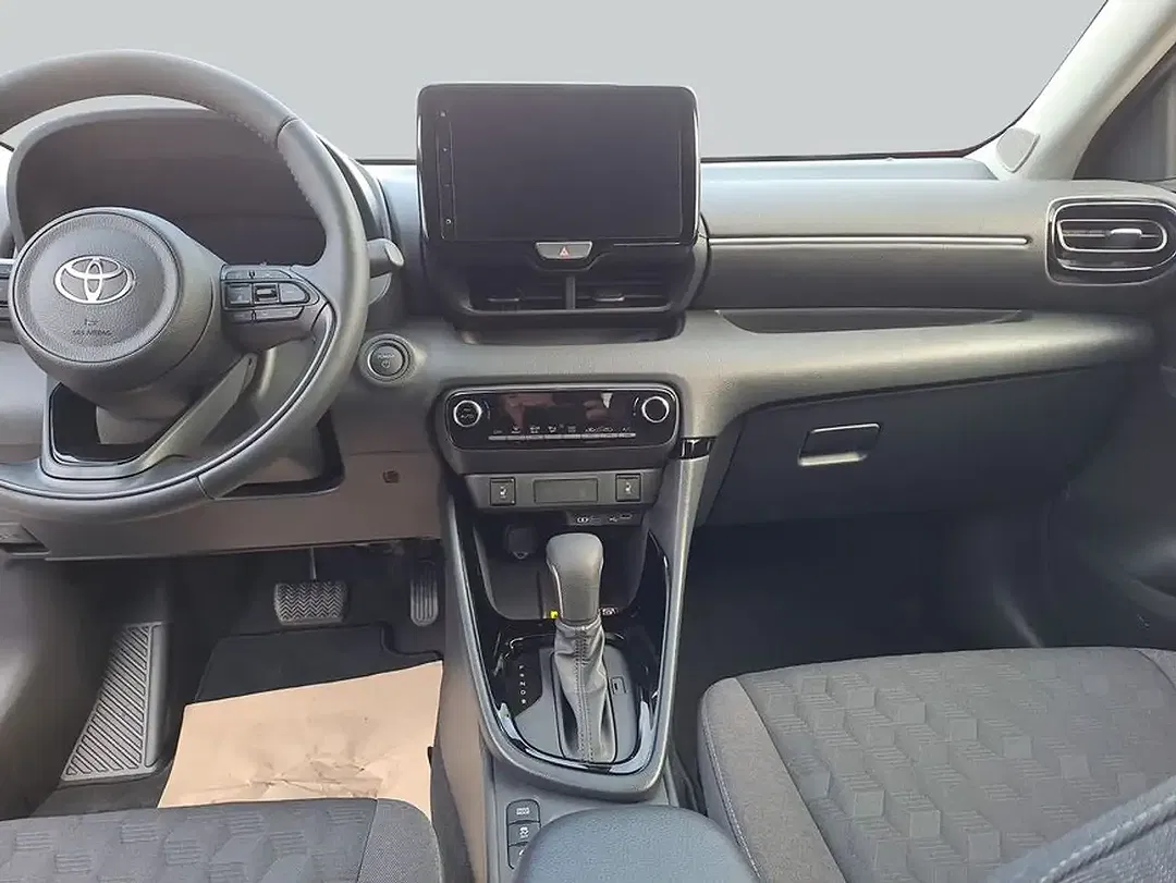 Toyota Yaris - Thumbnail 15