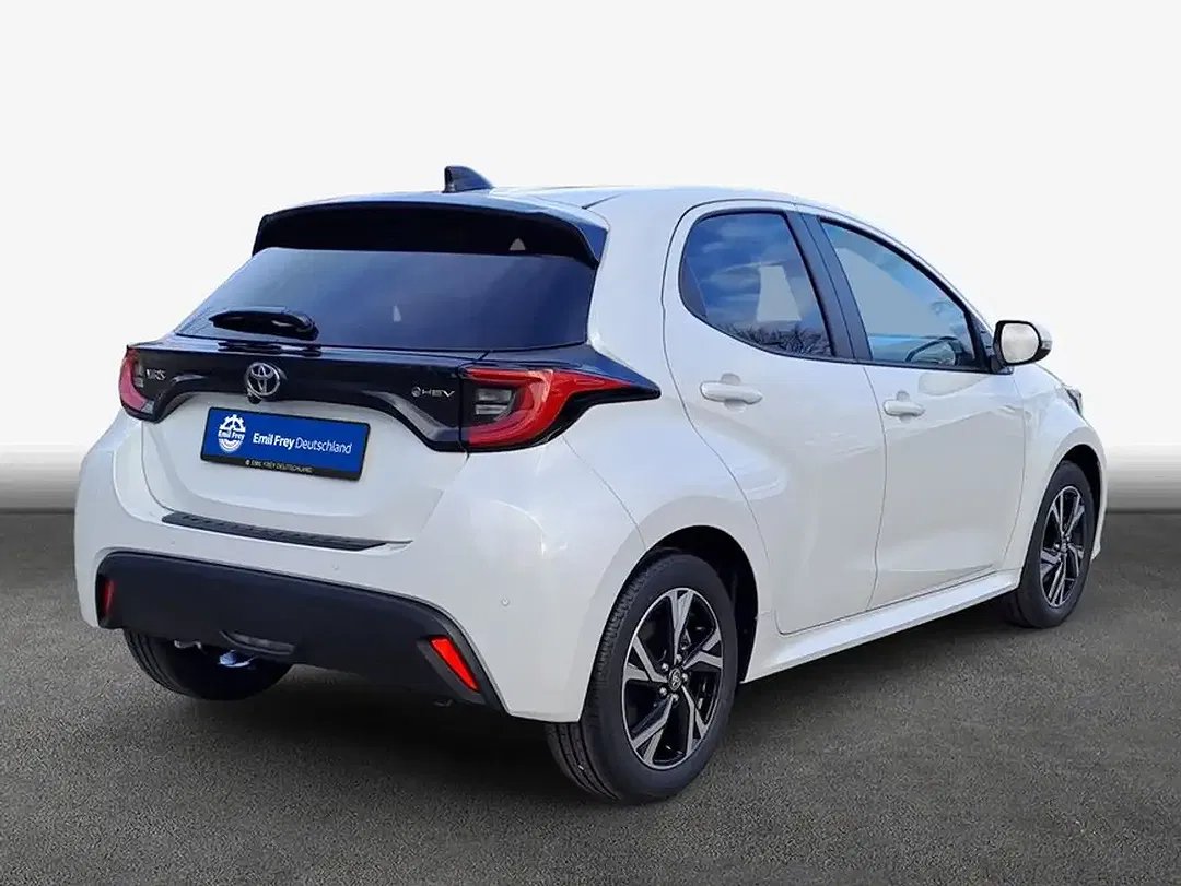 Toyota Yaris - Thumbnail 2