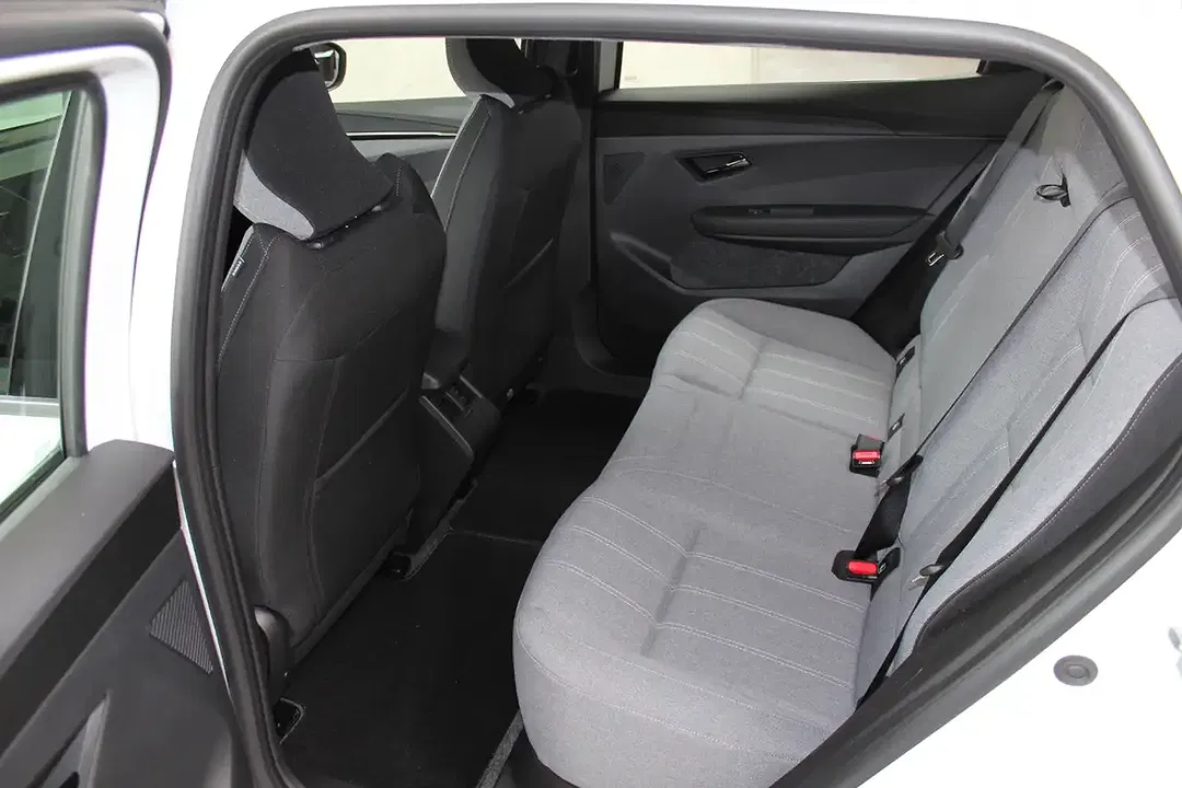 Mitsubishi Eclipse Cross - Thumbnail 10