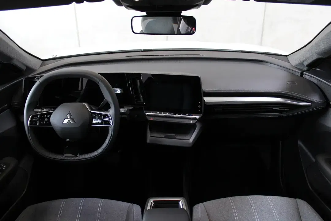 Mitsubishi Eclipse Cross - Thumbnail 13