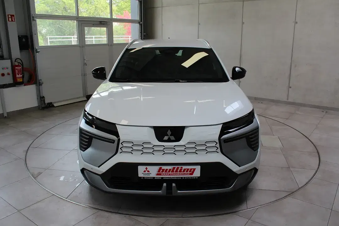 Mitsubishi Eclipse Cross - Thumbnail 3