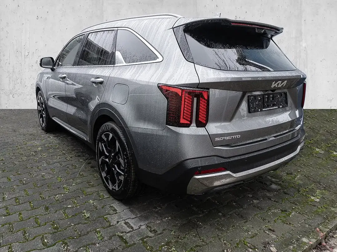 Kia Sorento - Thumbnail 2
