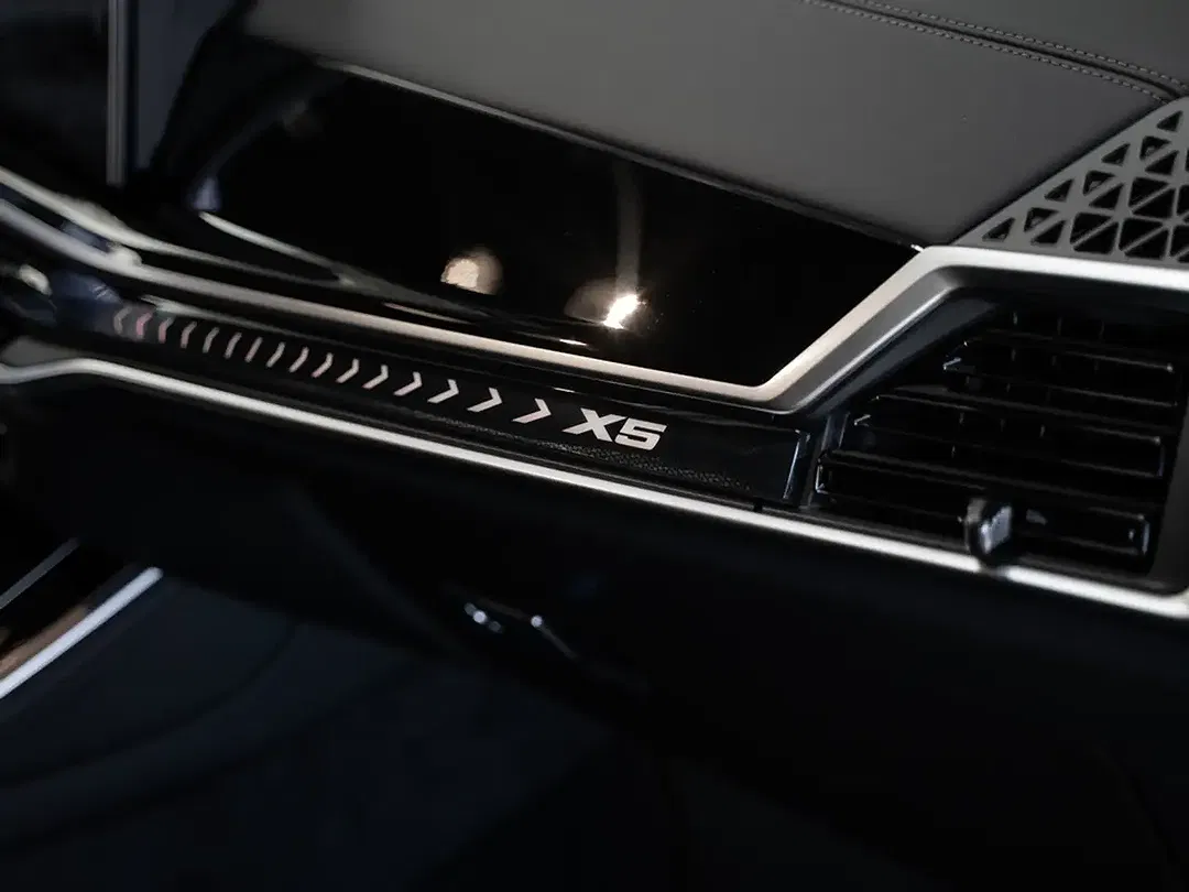 BMW X5 - Thumbnail 11