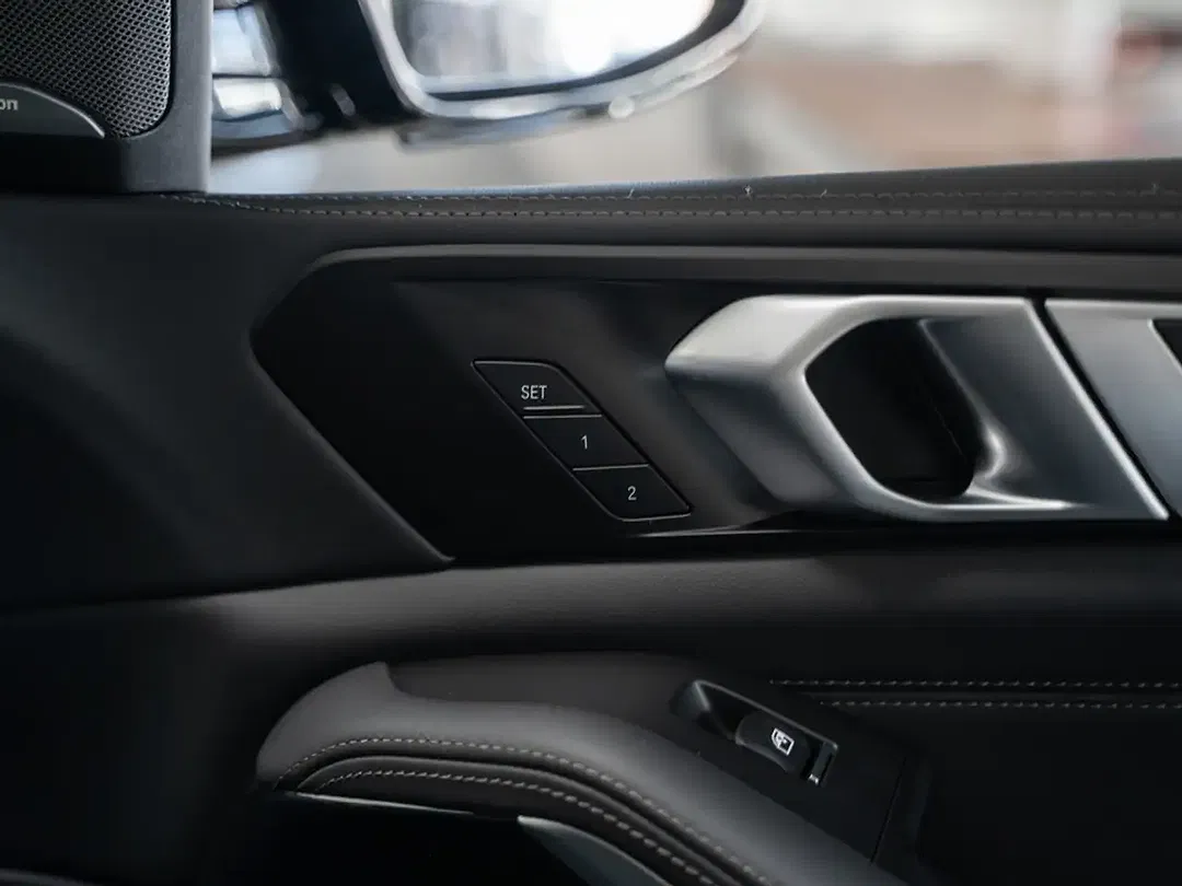 BMW X5 - Thumbnail 12