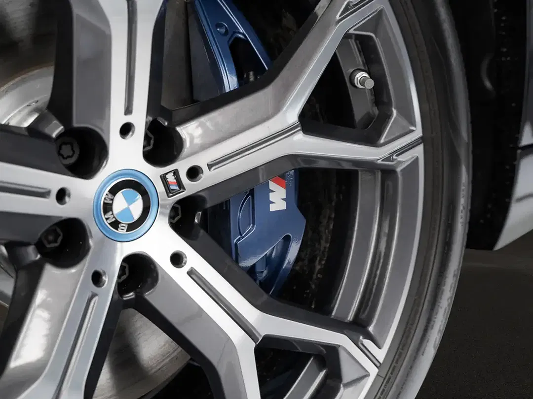 BMW X5 - Thumbnail 6