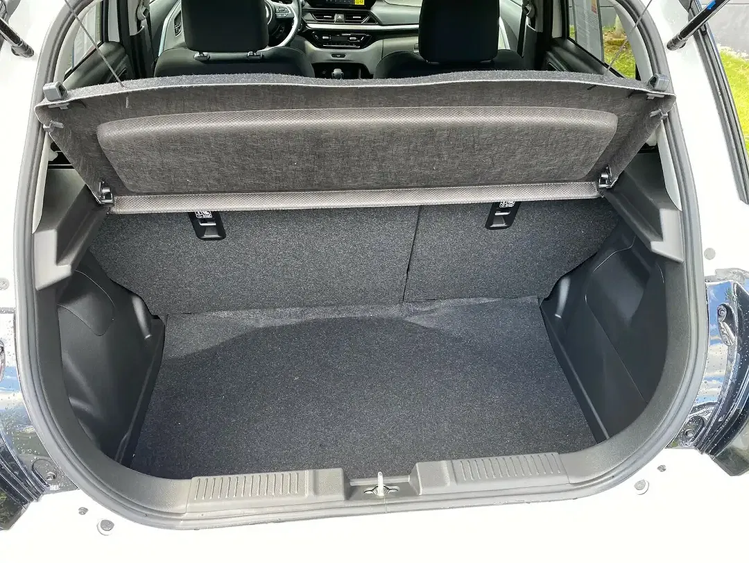 Suzuki Swift - Thumbnail 6