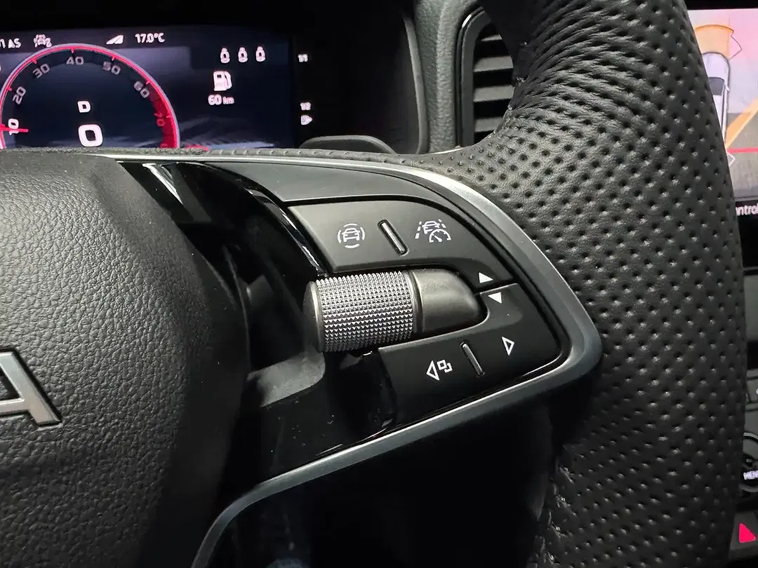 Skoda Karoq - Thumbnail 15