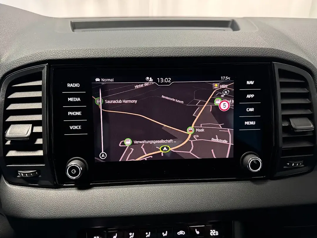 Skoda Karoq - Thumbnail 17