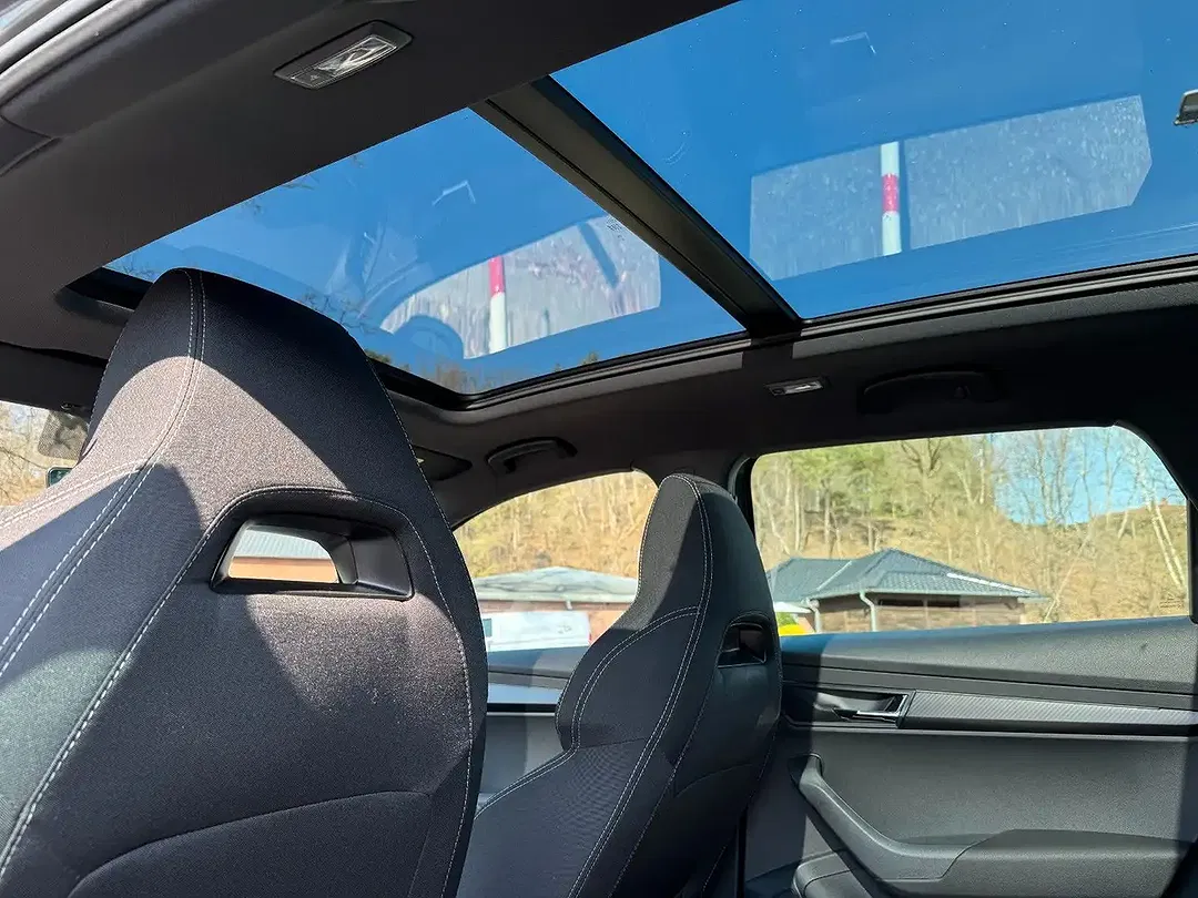 Skoda Karoq - Thumbnail 23