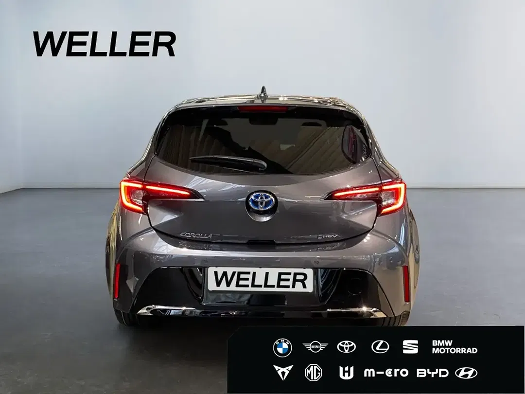 Toyota Corolla - Thumbnail 4