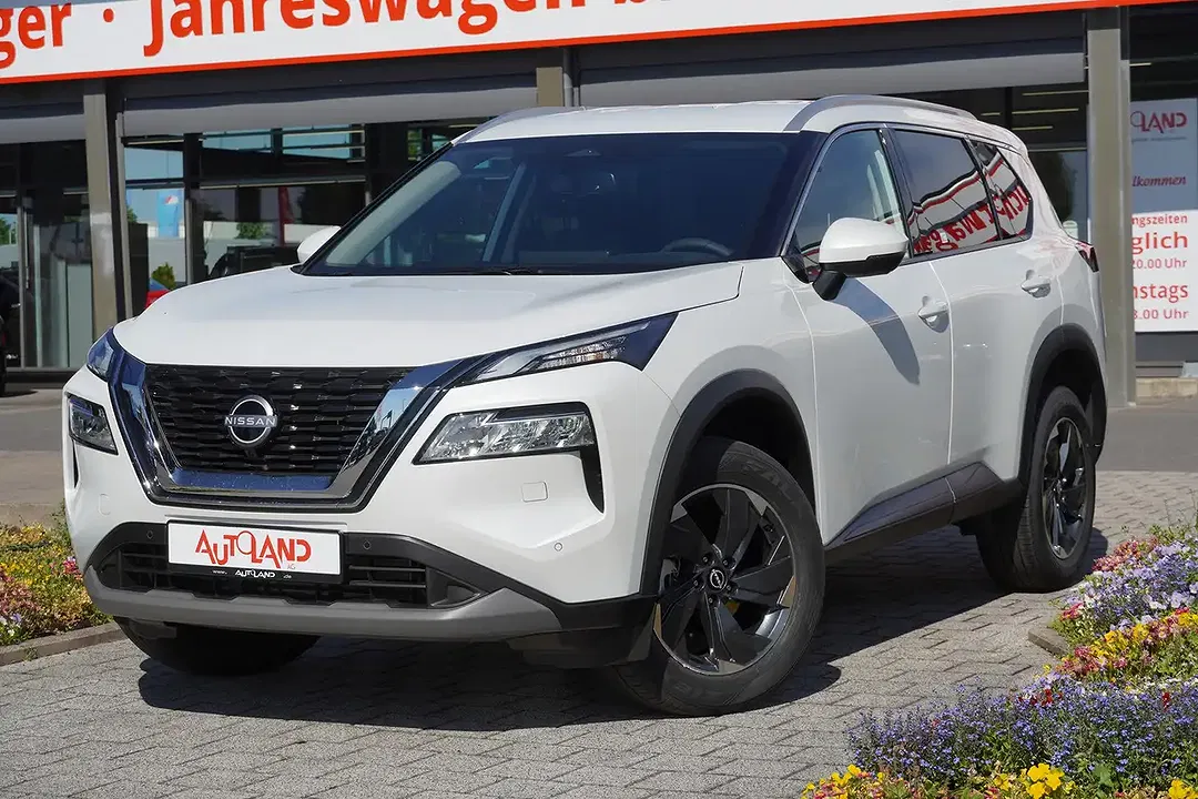 Nissan X-Trail - Thumbnail 1
