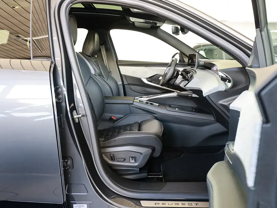 Peugeot 5008 - Thumbnail 3