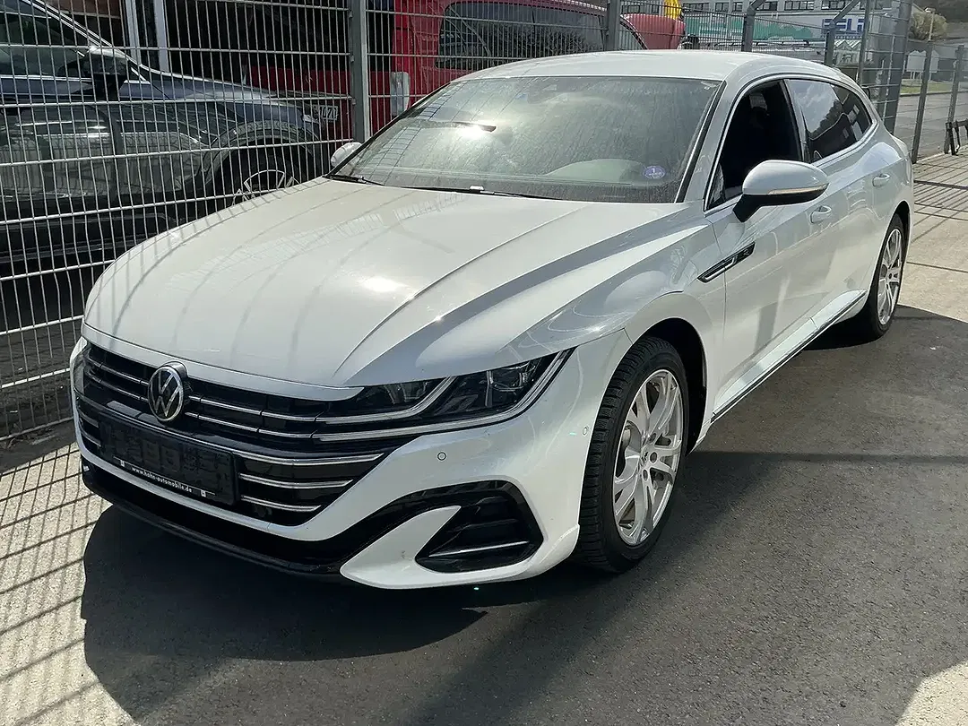 Volkswagen Arteon eHybrid R-Line