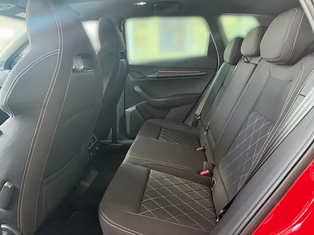 Skoda Karoq - Thumbnail 12