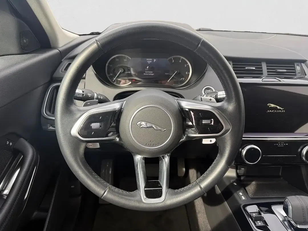 Jaguar E-Pace - Thumbnail 11