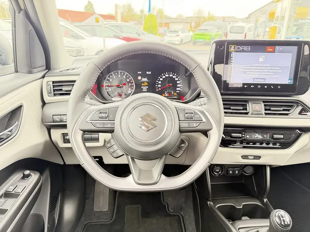 Suzuki Swift - Thumbnail 14