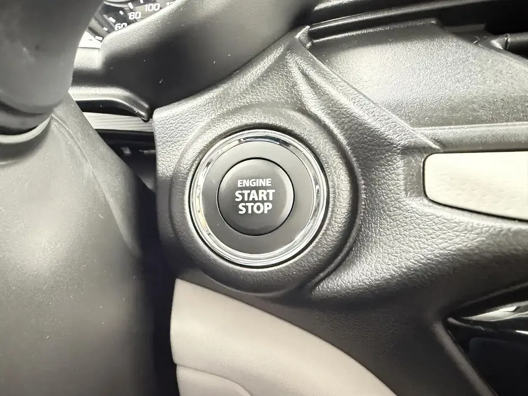 Suzuki Swift - Thumbnail 15