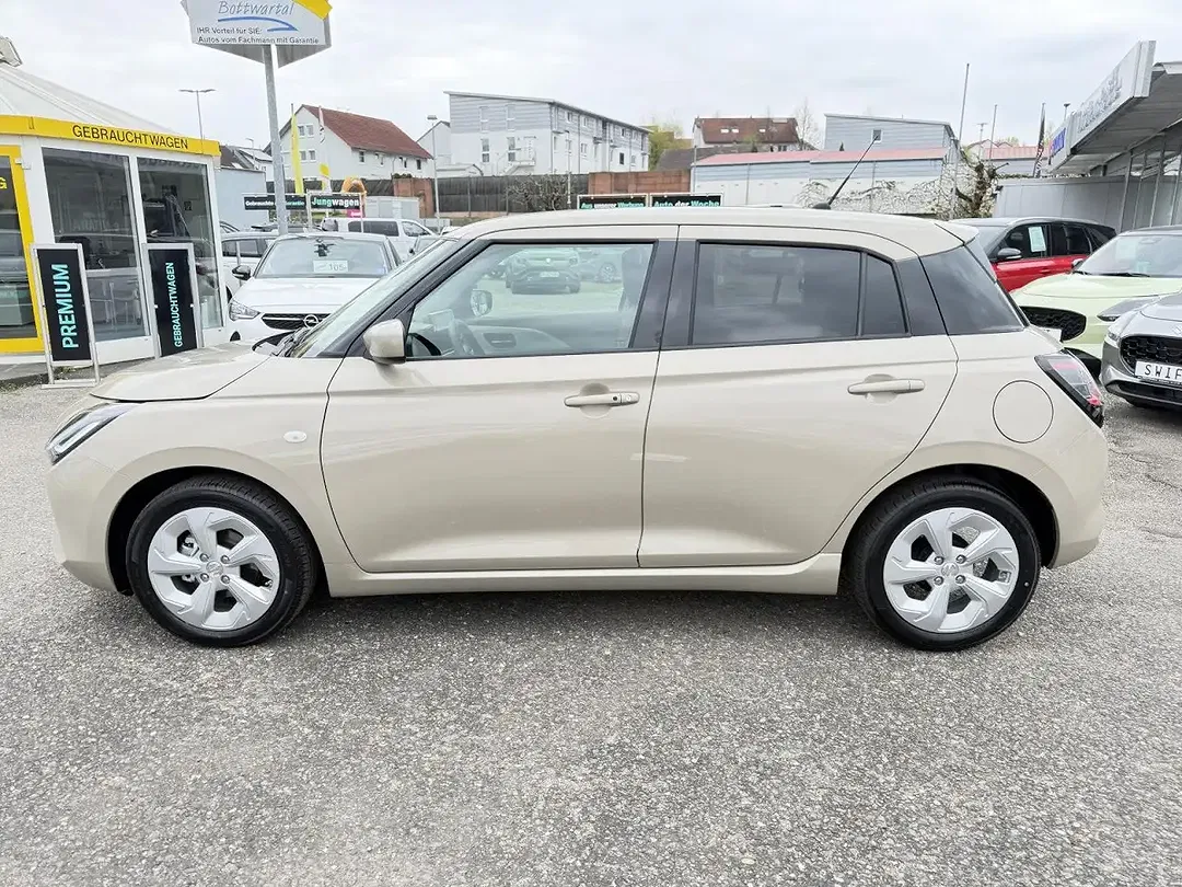 Suzuki Swift - Thumbnail 2