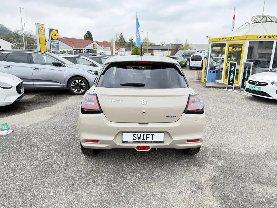 Suzuki Swift - Thumbnail 4