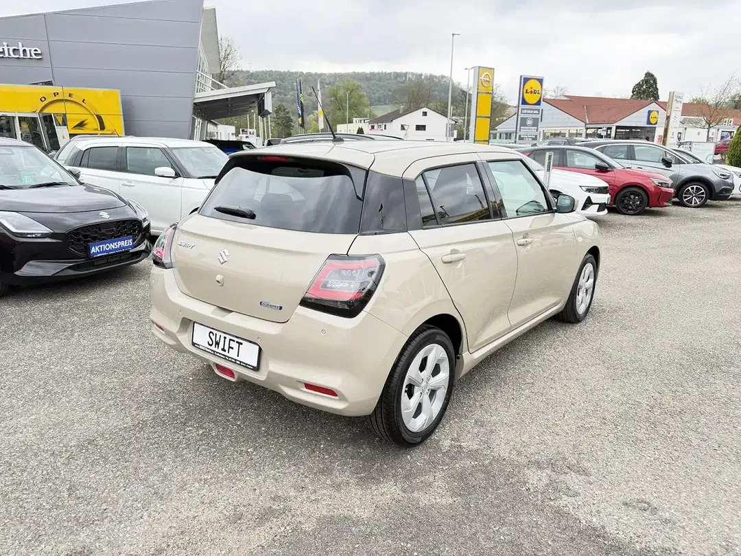 Suzuki Swift - Thumbnail 7