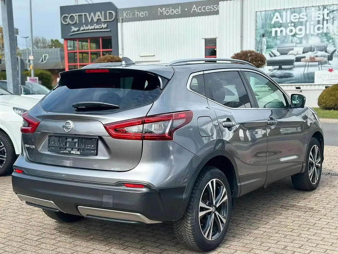 Nissan Qashqai - Thumbnail 4