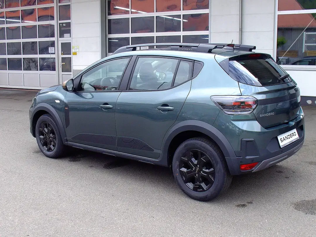 Dacia Sandero - Thumbnail 3