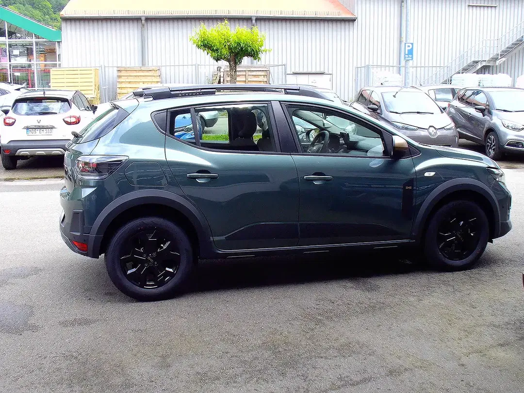 Dacia Sandero - Thumbnail 6