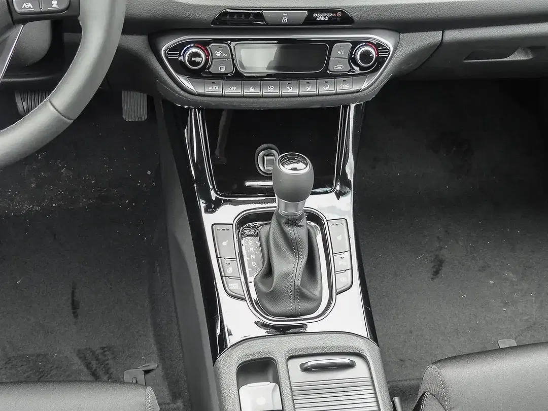Hyundai i30 - Thumbnail 10