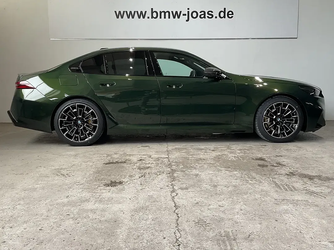BMW M5 - Thumbnail 11